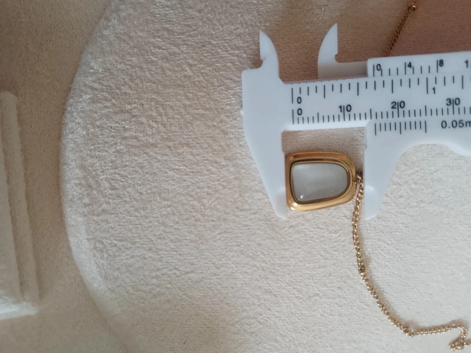 Collier pierre naturelle de sélénite – photo 2